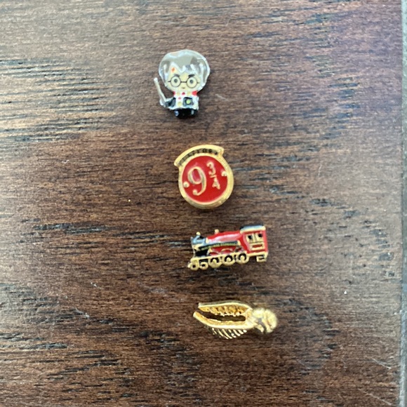 Origami owl Harry Potter charm necklace - Picture 2 of 11